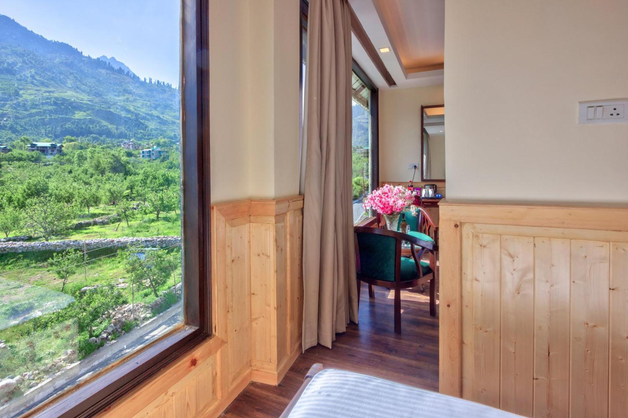 The Katoch Grand Hotel Manali (Himachal Pradesh)